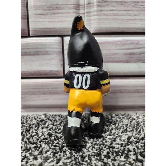 Pittsburgh Steelers Action Gnome  - Picture 3 of 7